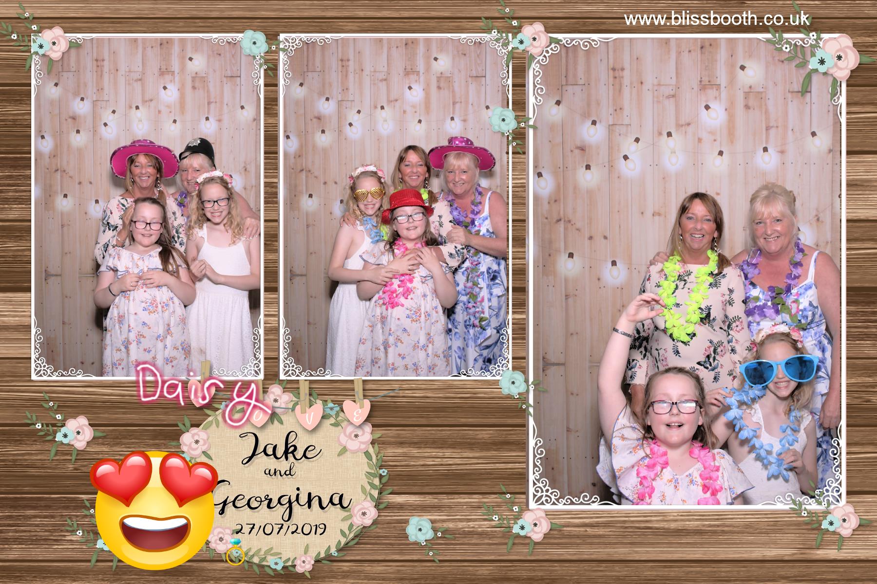 Jake and Georgina | View more photos from the event at gallery.blissbooth.co.uk/u/BlissBooth/Jake-and-Georgina